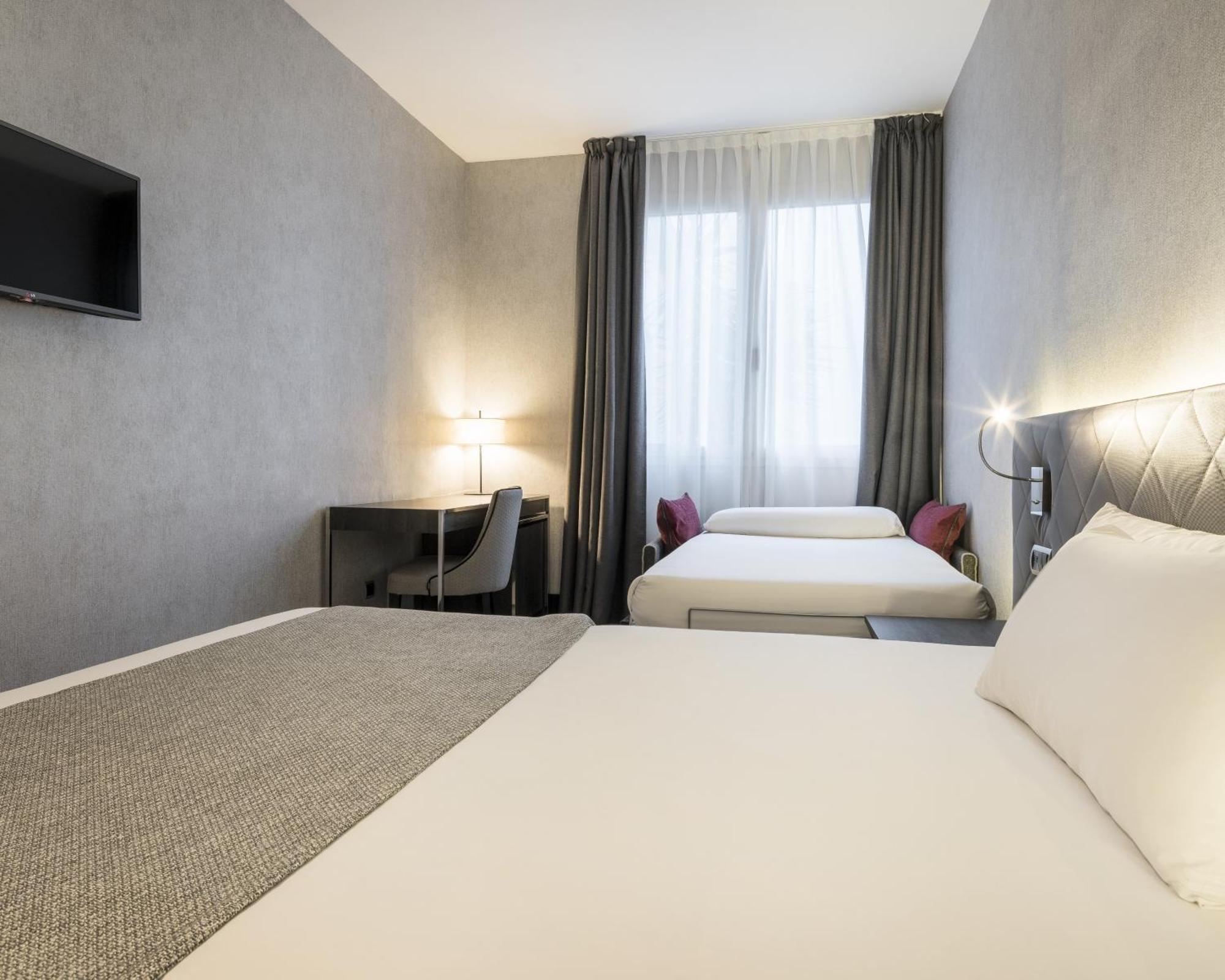 Habitación Doble con cama supletoria - 1 o 2 camas (2 adultos + 1 niño)